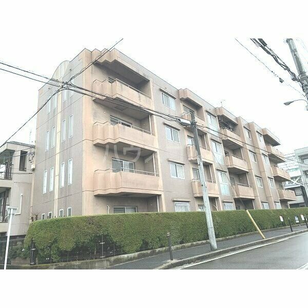 名古屋市千種区大島町のマンションの建物外観