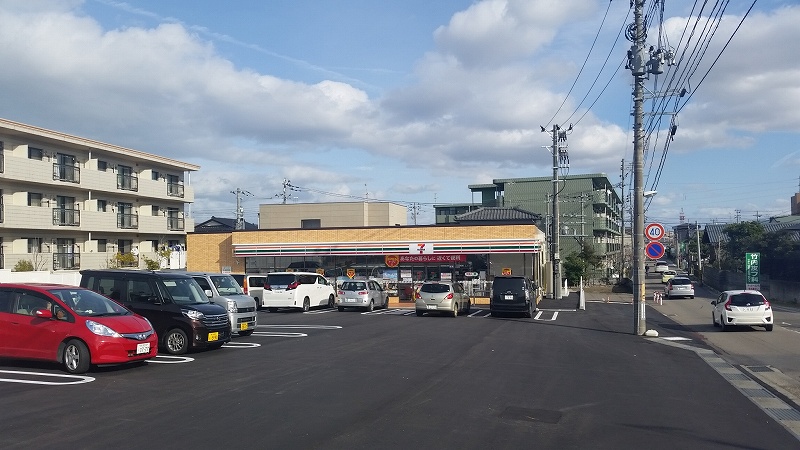 コンビニ　セブンイレブン新潟鳥屋野2丁目店（コンビニ）まで367m