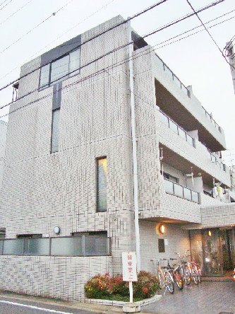 京都市左京区高野玉岡町のマンションの建物外観