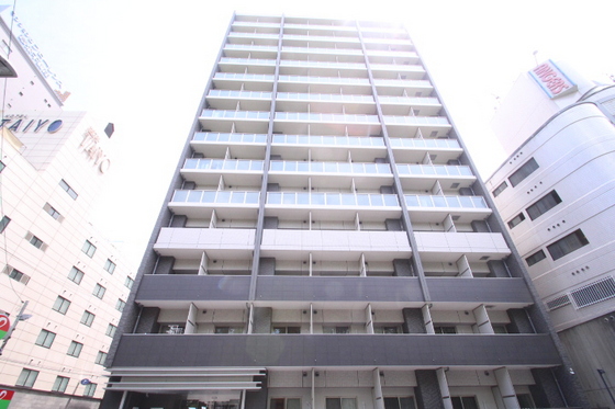 【広島市南区比治山町のマンションの建物外観】