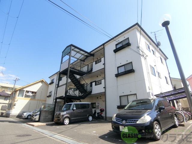 茨木市花園のマンションの建物外観