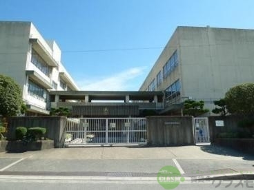 【茨木市花園のマンションの小学校】