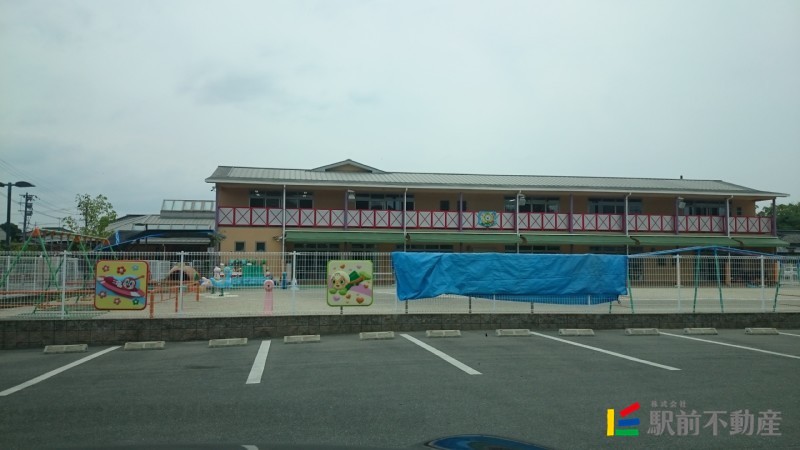 【朝倉市菩提寺のアパートの幼稚園・保育園】