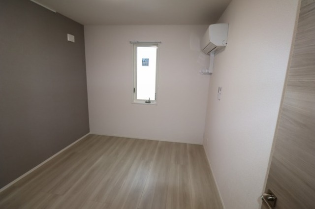 その他部屋・スペース　洋室５．３帖？