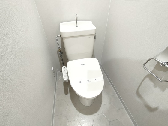 トイレ　※別部屋の写真です