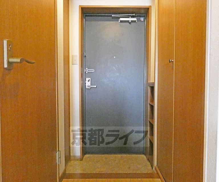 玄関　玄関です。
