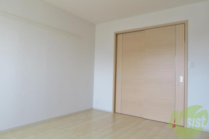 その他部屋・スペース　部屋の引き戸で仕切っても開けてても広々使えます。とても綺麗