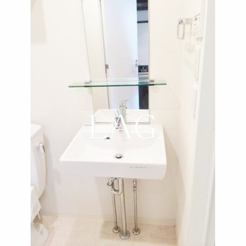 洗面設備　独立洗面台です。