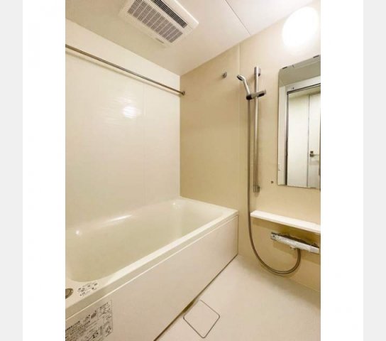 バス・シャワールーム　＊別部屋参考写真