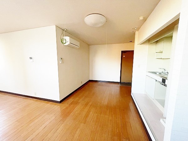 居室・リビング　★洋室15帖★