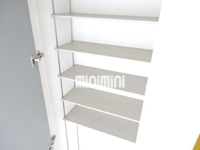 収納　シューズボックス