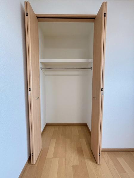 収納　※同タイプ別の階の写真です。