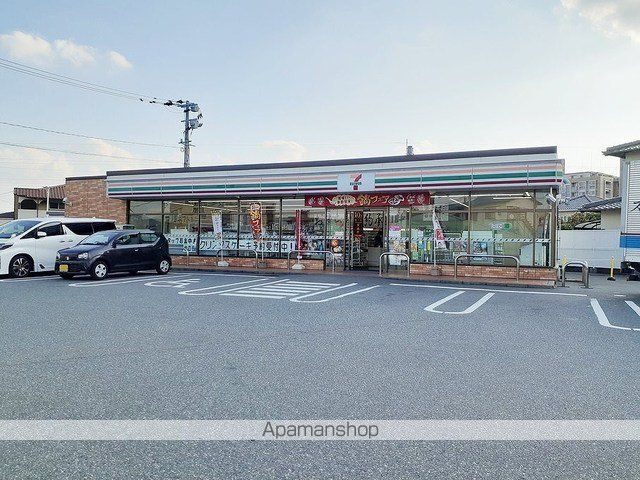 コンビニ　セブンイレブン粕屋仲原郵便局前（コンビニ）まで900m
