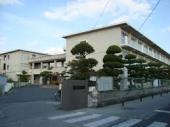 小学校　岡山市立芳田小学校（小学校）まで410m