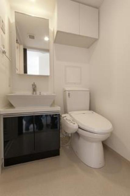 トイレ　※写真は同タイプ住戸です。