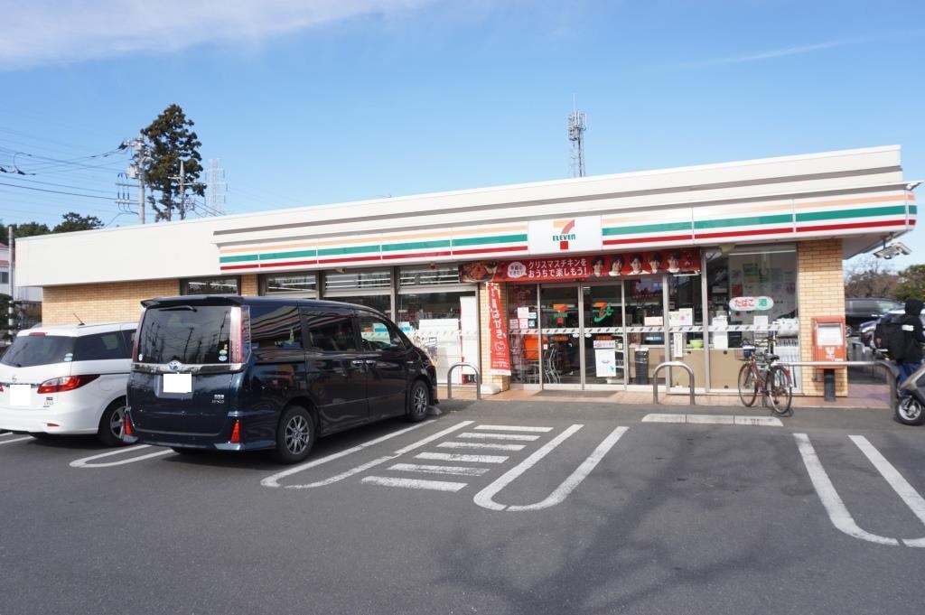 コンビニ　セブンイレブン 流山青田店（コンビニ）まで585m