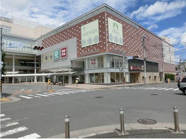 スーパー　東急ストアたまプラーザテラス店（スーパー）まで896m
