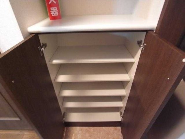 収納　靴入