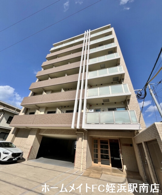 建物外観　★全戸南向きで日当たり良好♪★