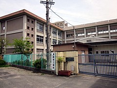 小学校　姫路市立花田小学校（小学校）まで891m