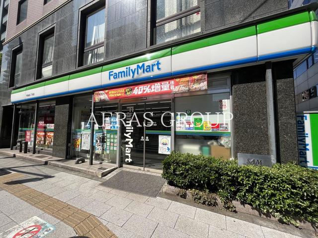 コンビニ　ファミリーマート 東池袋二丁目店（コンビニ）まで114m