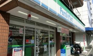 コンビニ　ファミリーマート東神田二丁目店（コンビニ）まで233m