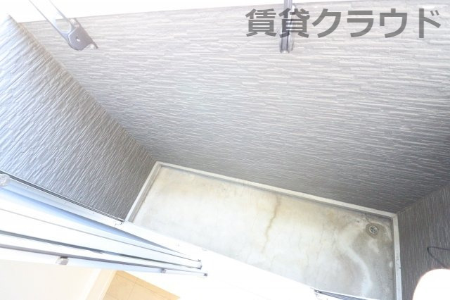 バルコニー　お洗濯にも便利なバルコニー付き