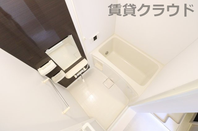 バス・シャワールーム　清潔感あるお風呂で、一日の疲れを癒しましょう！