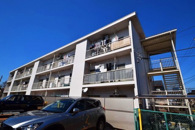建物外観　★南向きで日当たり良好★