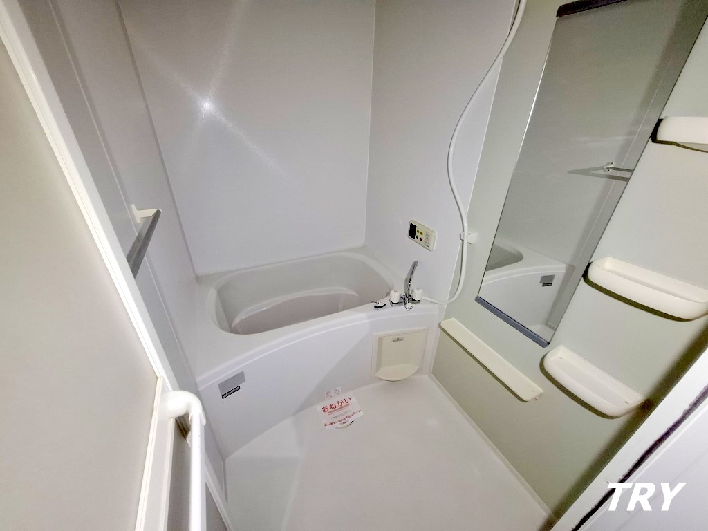 バス・シャワールーム　綺麗な浴室