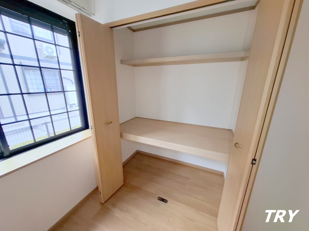 収納　洋室収納