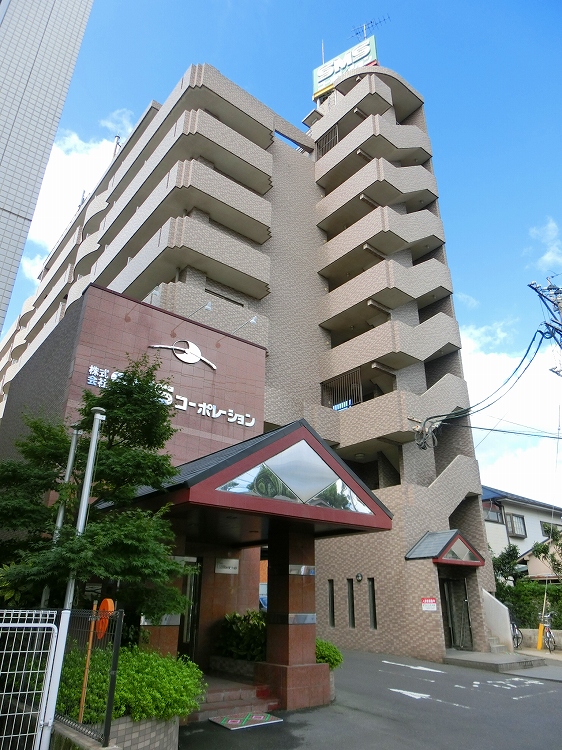 【鹿児島市郡元のマンションの建物外観】