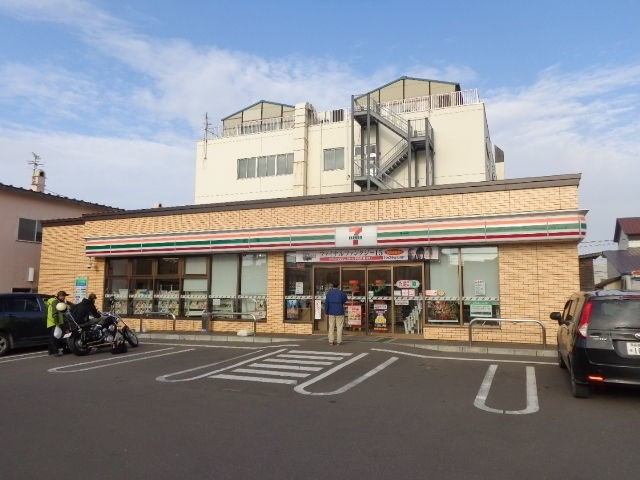 【函館市弁天町のマンションのコンビニ】