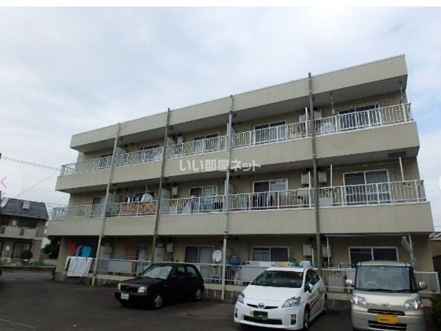 静岡市葵区沓谷のマンションの建物外観