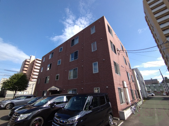 建物外観　札幌市中央区北５条西「ステージノア北円山」