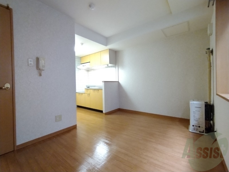 居室・リビング　明るいお部屋は気持ちよく過ごせそうですね。