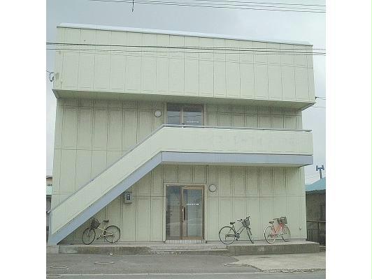 函館市港町のアパートの建物外観