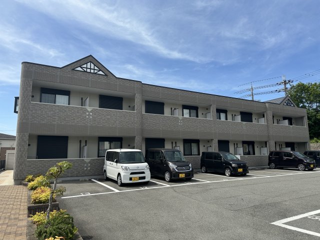 加西市北条町栗田のアパートの建物外観