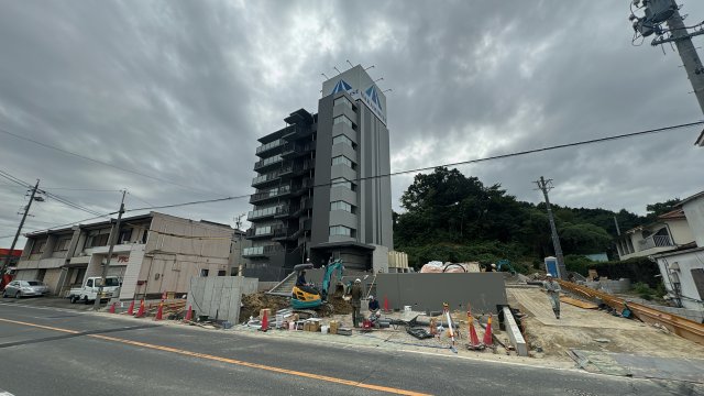 【メイプル高横須賀の駐車場】