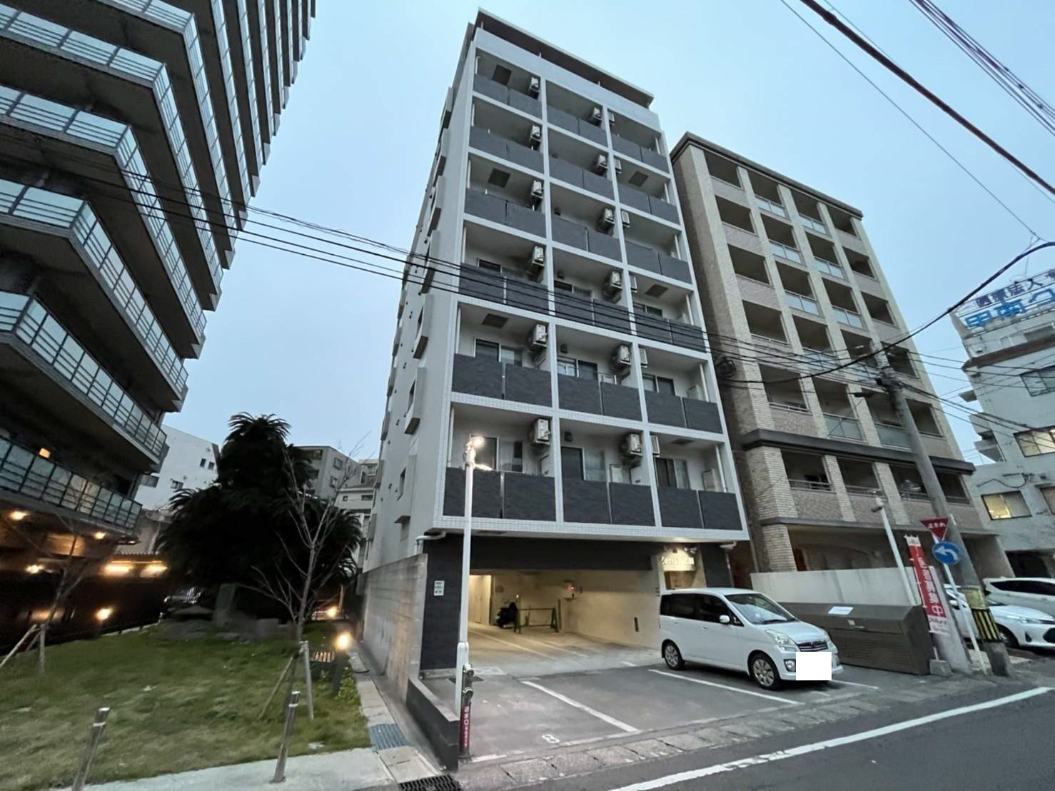 鹿児島市上之園町のマンションの建物外観