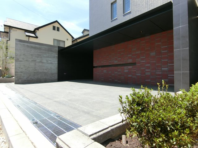エントランス　詳細は、RISUMO江坂本店→06-6155-7137まで♪
