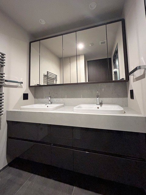 洗面設備　独立洗面台