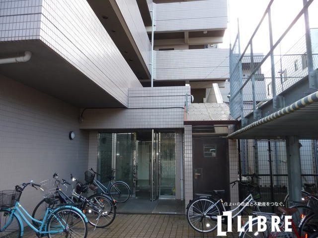 【立川市砂川町のマンションのロビー】