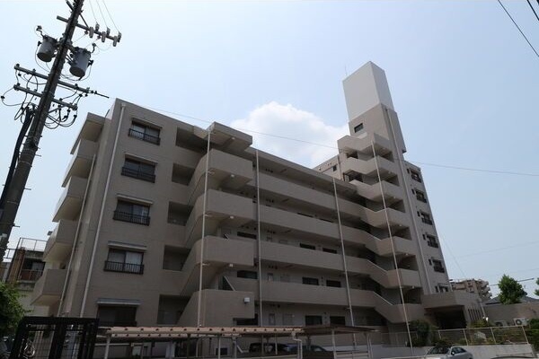 名古屋市千種区茶屋が坂のマンションの建物外観