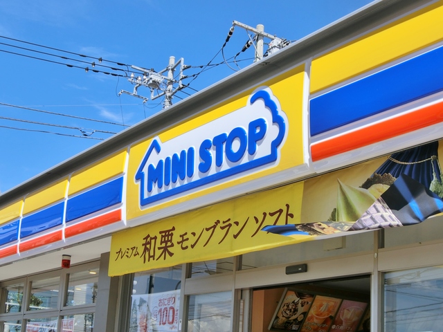 コンビニ　ミニストップ富士厚原店（コンビニ）まで961m