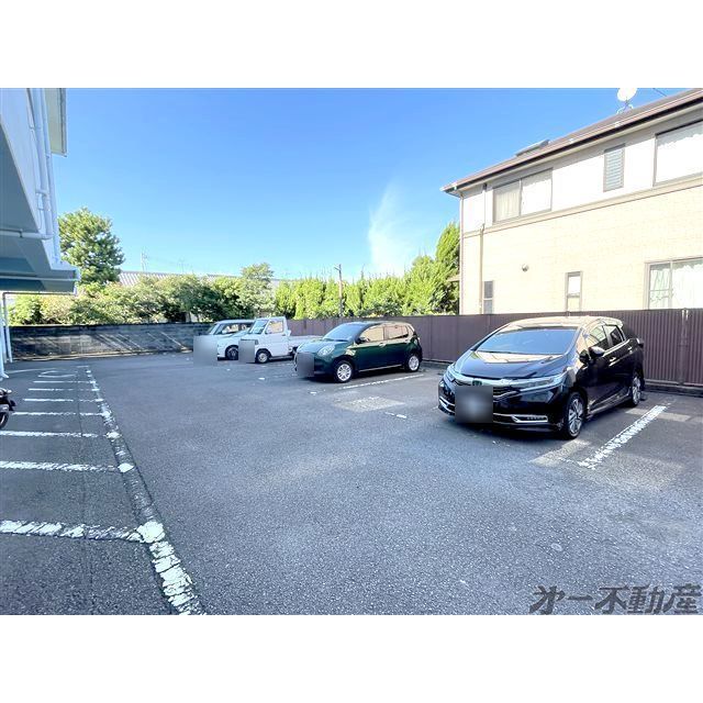 駐車場　駐車場