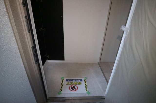 玄関　同一タイプです。