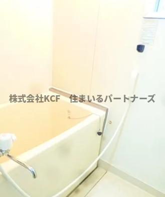 バス・シャワールーム　落ち着いた空間のお風呂です