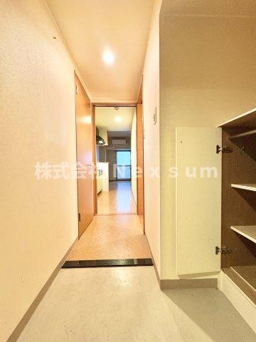 玄関　落ち着いた玄関です