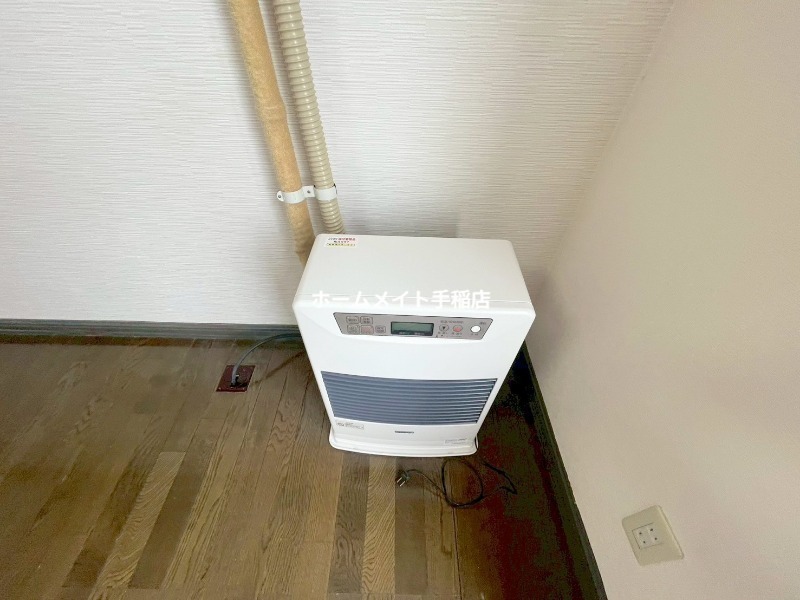 その他設備　灯油ストーブ付きです！